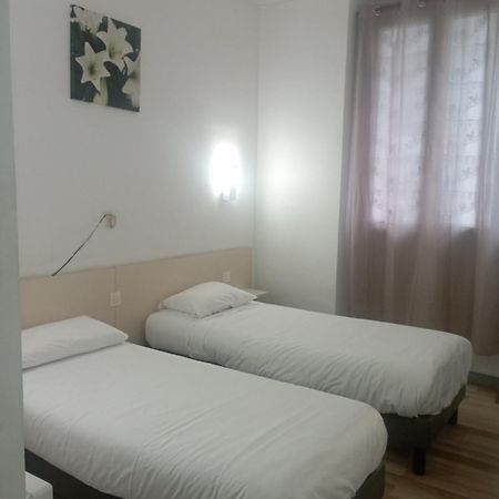 Hotel Croix Des Nordistes Lourdes Kamer foto